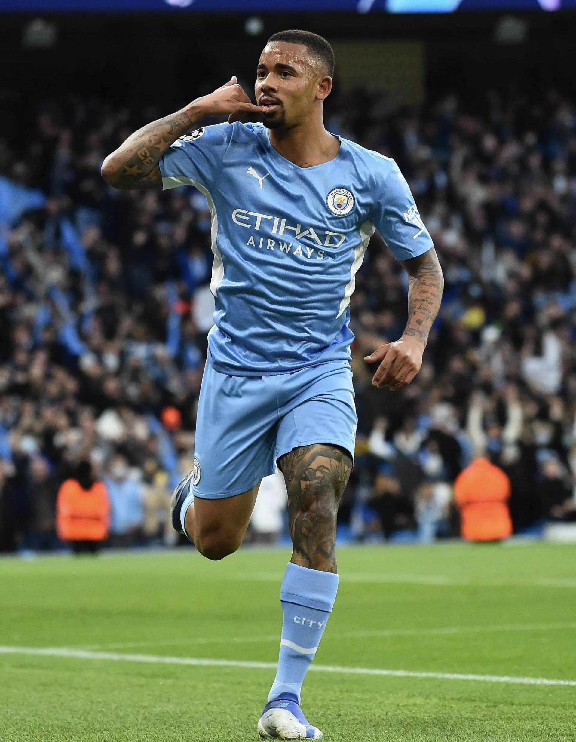 包含今夜切尔西强势反弹——法国杯节点到来今晨巴塞罗那队长鼓劲——欧联节点到来，这一次真的波尔图今夜迎来里程碑的词条